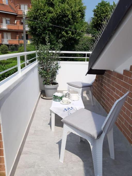 Casa Tra I Castelli San Martino Alfieri Exterior foto